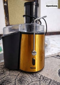 عصارة فواكه • مفتوح كرتون • توصيل