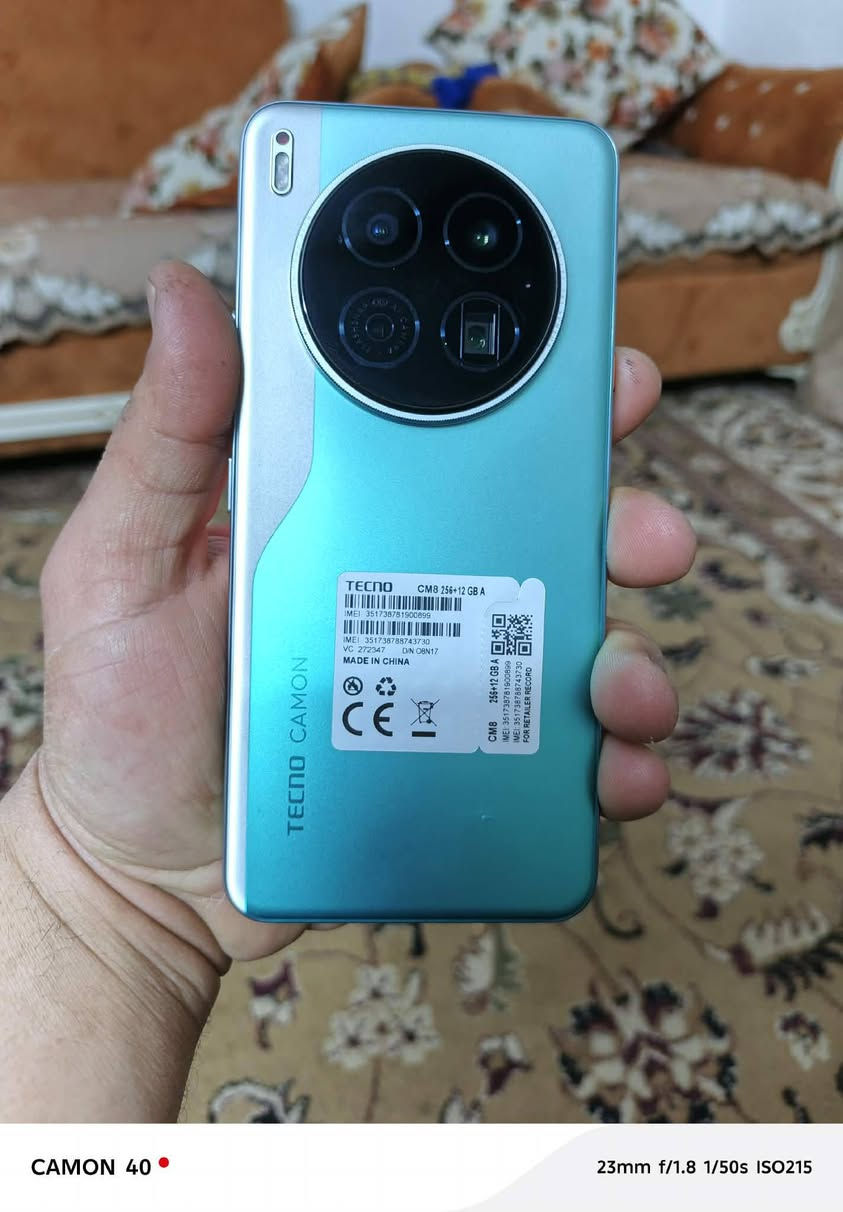 السلام عليكم ايباد شاومي ٧مشتغل ساعه وحده فقط طك الكارتون والجهاز الثاني تكنو كامون ٤٠بريمير استعمال شهر ونص اخو الجديد الاجهزه للبيع او مراوس مكاني المحمودية *********** أو ***********
