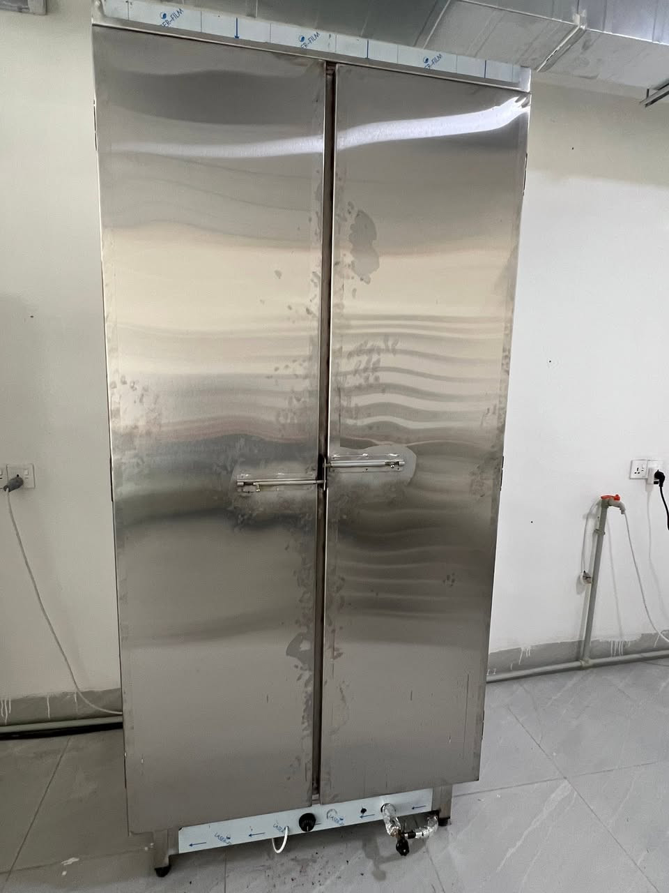 جهاز خمارة غاز و کهربائي ترکیة جدید (١٠٠٪) عدد صنیة ٣٦ طبق سعر(٨٠٠،٠٠٠)الف  دینار عنوان اربیل . رقم ( ***********) وتس اب .
