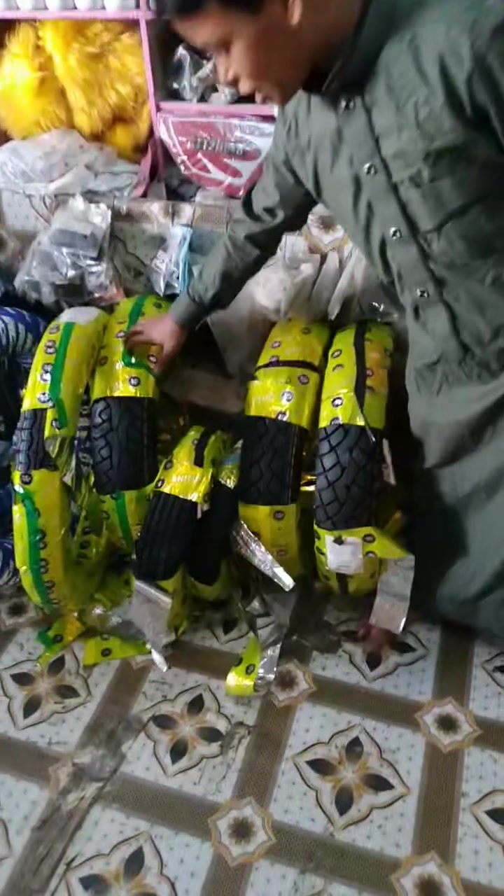 🚨لأنكم تستحقون الأفضل دائمآ......يقدم لكم معرض/ ابن الحاج..🏍️
أفخم المنتجات.. بأفضل العروض..
نقدم لكم/
* كفرات الزعيم خلفي ..بمختلف النقشات. السعر قبل العرض ١٥٠٠٠  سعر العرض ١١٥٠٠
* كفر تايلندي خلفي ضمان سنه .. سعر قبل العرض ١٥٠٠٠ سعر العرض ١٣٥٠٠
* كفر فدنج خلفي ضمان سنه .. سعرقبل العرض ١٥٠٠٠ سعر العرض ١٣٠٠٠
* كفر عربيه دف تبلس ضمان سنه ..سعر قبل العرض ٧٥٠٠ سعر العرض ٦٥٠٠
* كفر عربيه نحيف ضمان سنه سعرقبل العرض ٤٥٠٠ سعر العرض ٣٥٠٠ 
 🏍️ الكمية محدودة ....  العرض لمدة يومين

يبدا العرض من/٦/٢٥-----٦/٢٧
معرض/ ابن الحاج - جبل رأس ـ المصبريه -الشارع العام 
زورونا تجدوا ما يسركم..


**إذا كنت صاحب هذا الإعلان وتريد حذفه لأي سبب، رجاءا أرسل رسالة إلى الدعم الفني**