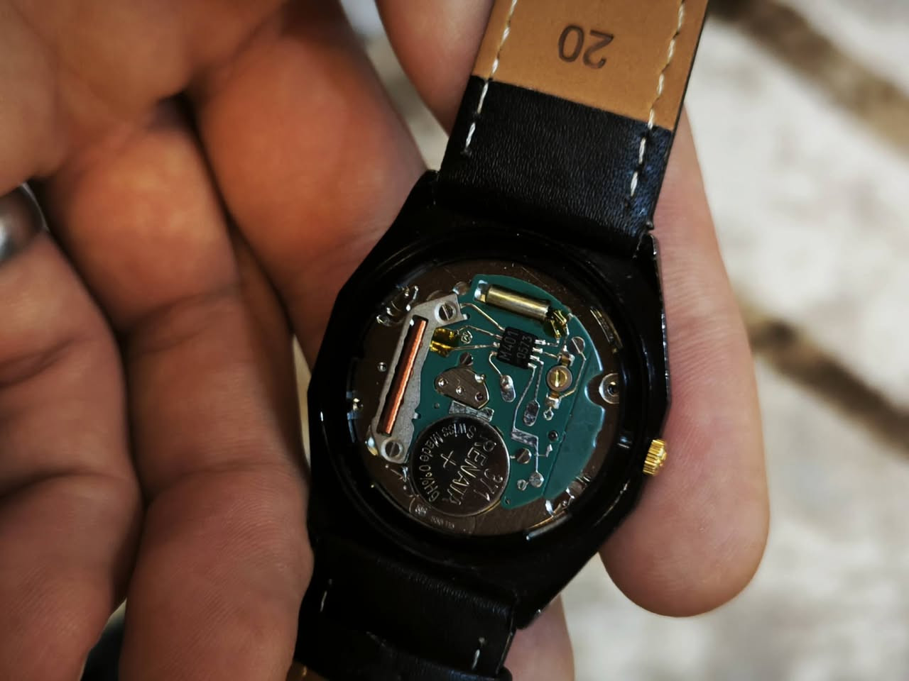 السلام عليكم
ساعة تيسوت 
إصدار خاص 
نافذة تاريخ شغاله 
زمبلك مختوم تيسوت 
سير جلد مبطن 
نظافة تامه 
البوك مال مورفيا
الساعة بطارية 
PRXدزاين التيسوت 
السعر 85 الف وبيها مجال للشراي 
يوجد توصيل لكل المحافظات 
للتواصل واتساب أو الاتصال على الرقم 
***********
