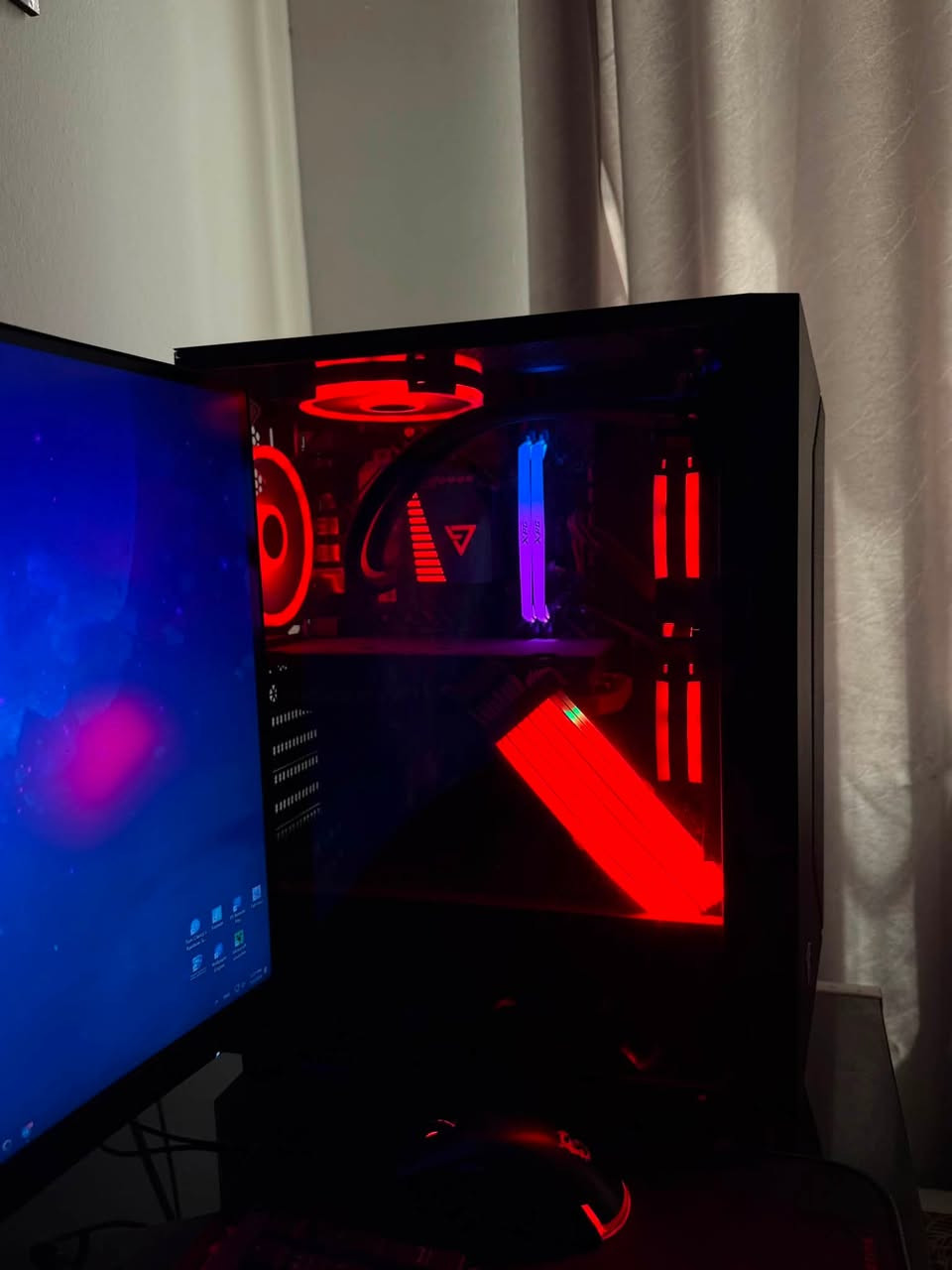 السلام عليكم🤍🤍

تجميعه وكيبورد ومونيتر مرتبات للبيع ✨  

التجميعه /:

Cpu:core I5 12400f 

Gpu:RTX 3060 TI 8gb 

Ram: 8x2 gb Ddr4 xpg spectrix D41

Memory:1:hhd 1tb
2:ssd 160gb

Power: 750w Rocket 

Case:mag vampiric 100l

Motherboard: Asus prime h610m-a d4

عدد المراوح 5
2 Aeolus gamdias
3 gamdias 
مبرد المعالج argd

الشاشه /: g27qc a gigabyte 160hz 2k

الكيبورد/: msi vigor g50 elite

سعر التجميعه /: 875 الف وبيها مجال
سعر الشاشه /: 180 الف قفل
سعر الكيبورد /: 65 الف قفل

مكاني / بغداد - كراده داخل
للاستفسار واتساب / ***********
