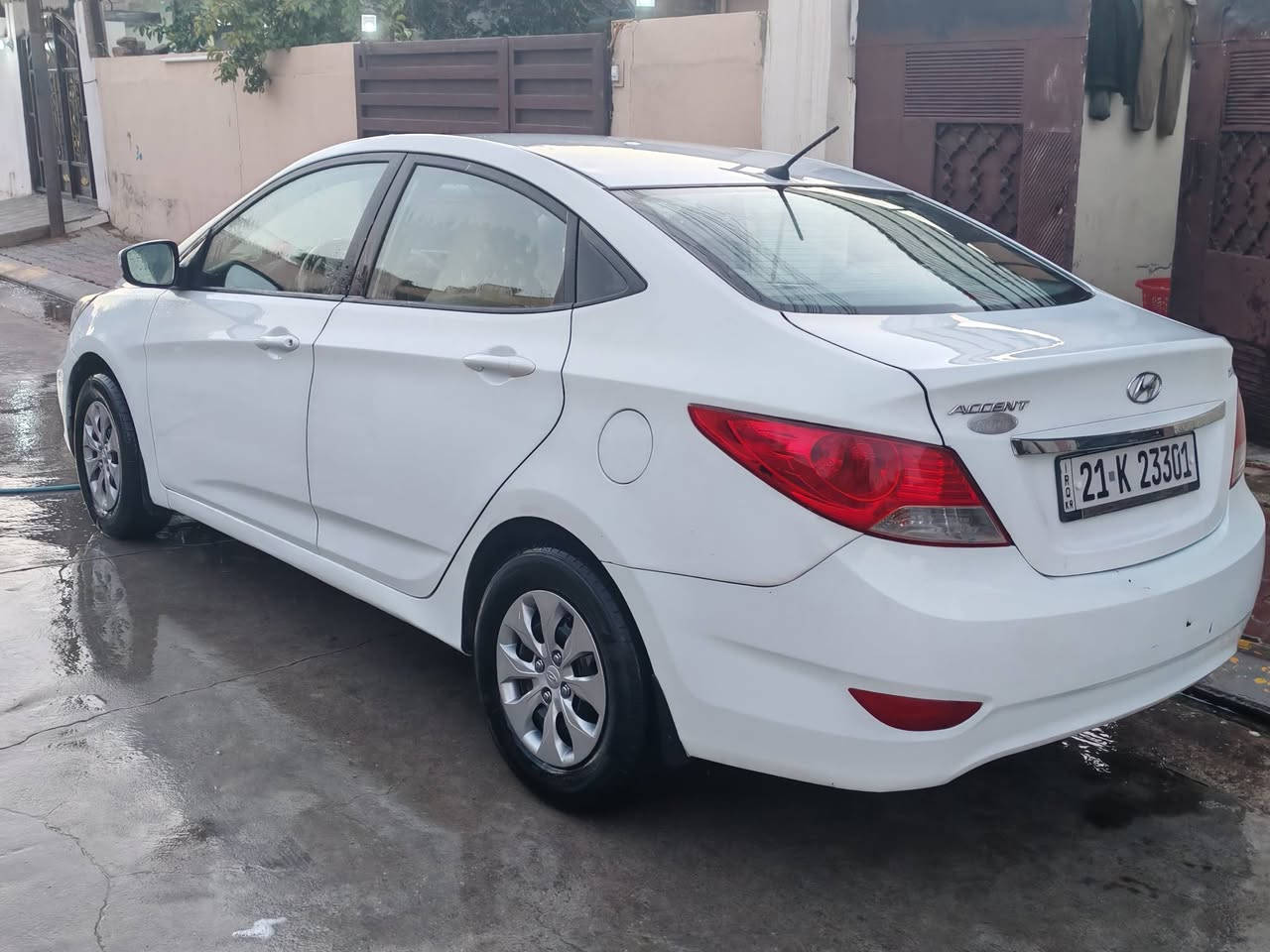 سلام عليكم
اكسنت موديل 2017
رقم دولي بطاقه بانزين سنويه 29 محرك 16 لا صرف ولا بخار كير اوتوماتيك شرط التحويل 
سياره كامل مكمل التفاصيل خابرني 
***********
سعره 106
