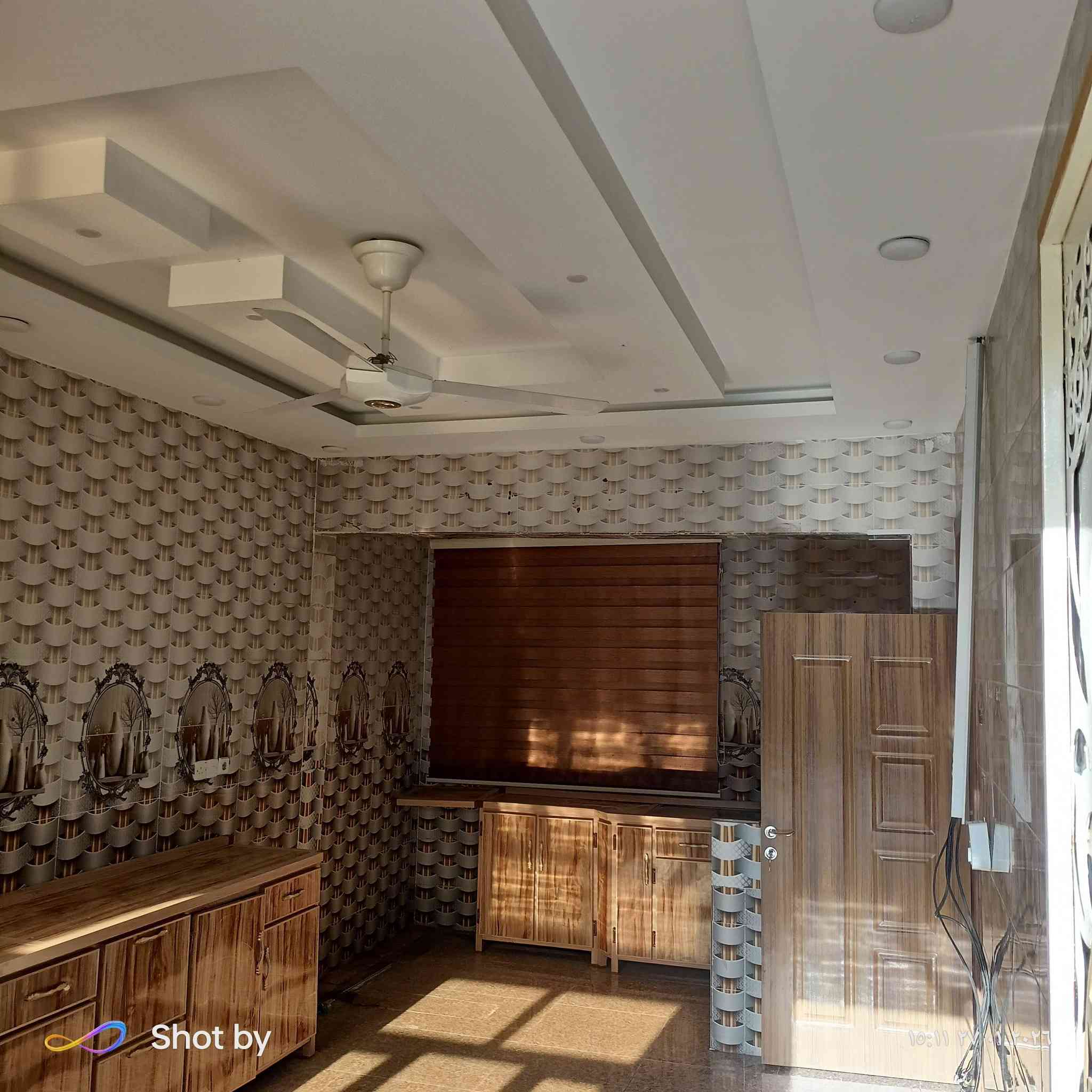 دار للبيع في حي التعليم العالي
مساحه الدار 240م واجهه 12
يحتوي الدار على 5 غرف نوم ومطبخ وصحيات واستقبال وهول 
موقع الدار نهايه شارع 20 
صنف الدار بستان ملك صرف 
لمعرفه السعر أكتب تم 
أو مراجعه مكتب مدخل حي الملايين الاولى مكتب أرض التميز للبناء والعقار 
اي استفسار يرجى مراسلة الصفحة او الاتصال ع الارقام المذكورة⬇️⬇️
***********
***********
