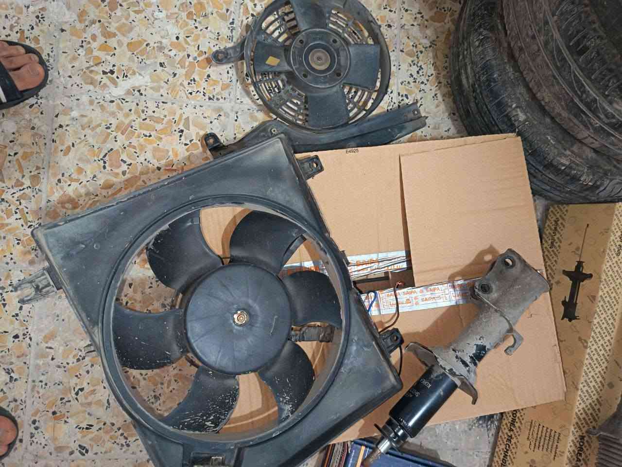 غراض سايبا وطيبة
الغراض مثل ما بي الصور شوفيه زين واتصل هذه رقمي بيه واتساب ***********
مكاني بغداد  الكراده زيونة 
مراوح على ٢٠
فريز على ٢٥
دبلات زوج على ٢٥ ميري كوري
نوزلات على ١٥
تايرات نظيفات على ١٠ واحد
