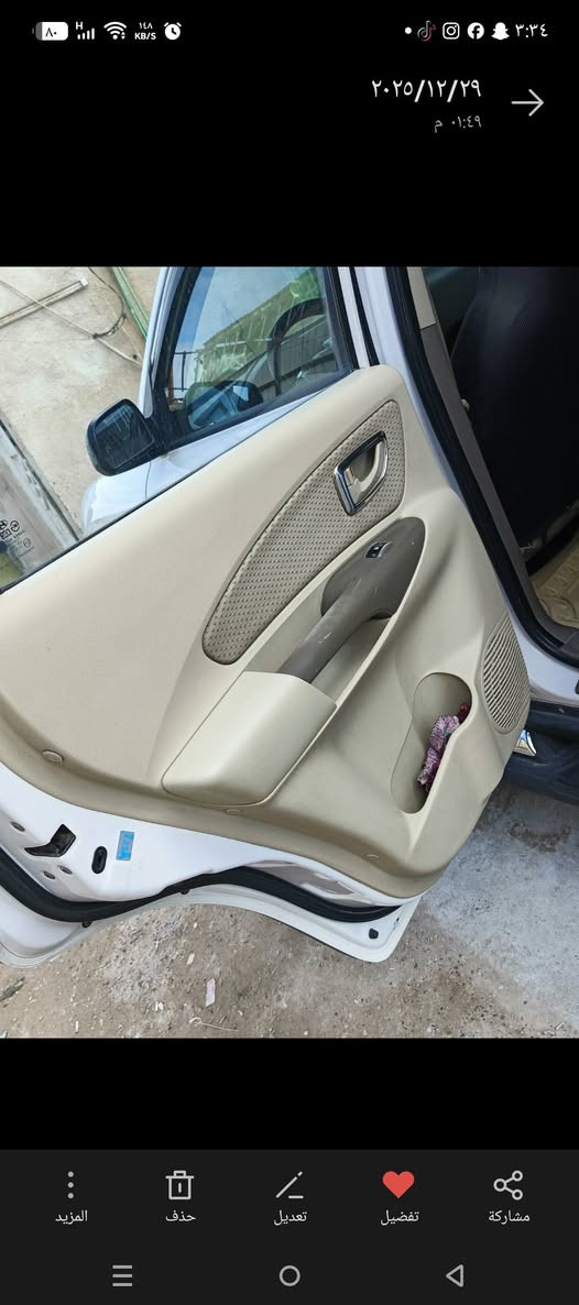 سياره توسان 2009 سياره خير من الله كفالة عامه ماعده نص جاملغ الخلفي فقط والباقي مكفول سياره نضيفه عنواني نجف سعر اتصال وبيك خير وتدلل ***********
