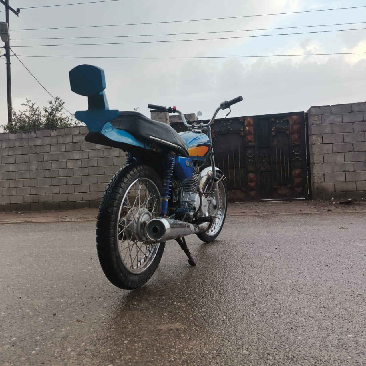 سلام عليكم دراجه يراني نتنس ادوات ادوات مكفوله عشارين من البوكت شقاله هندر واحد كامله كل نقص مابيهء ويلات بلجيس 400 وبيهء مجال البصره قضاء الدير رقمي  بي وتساب ***********
