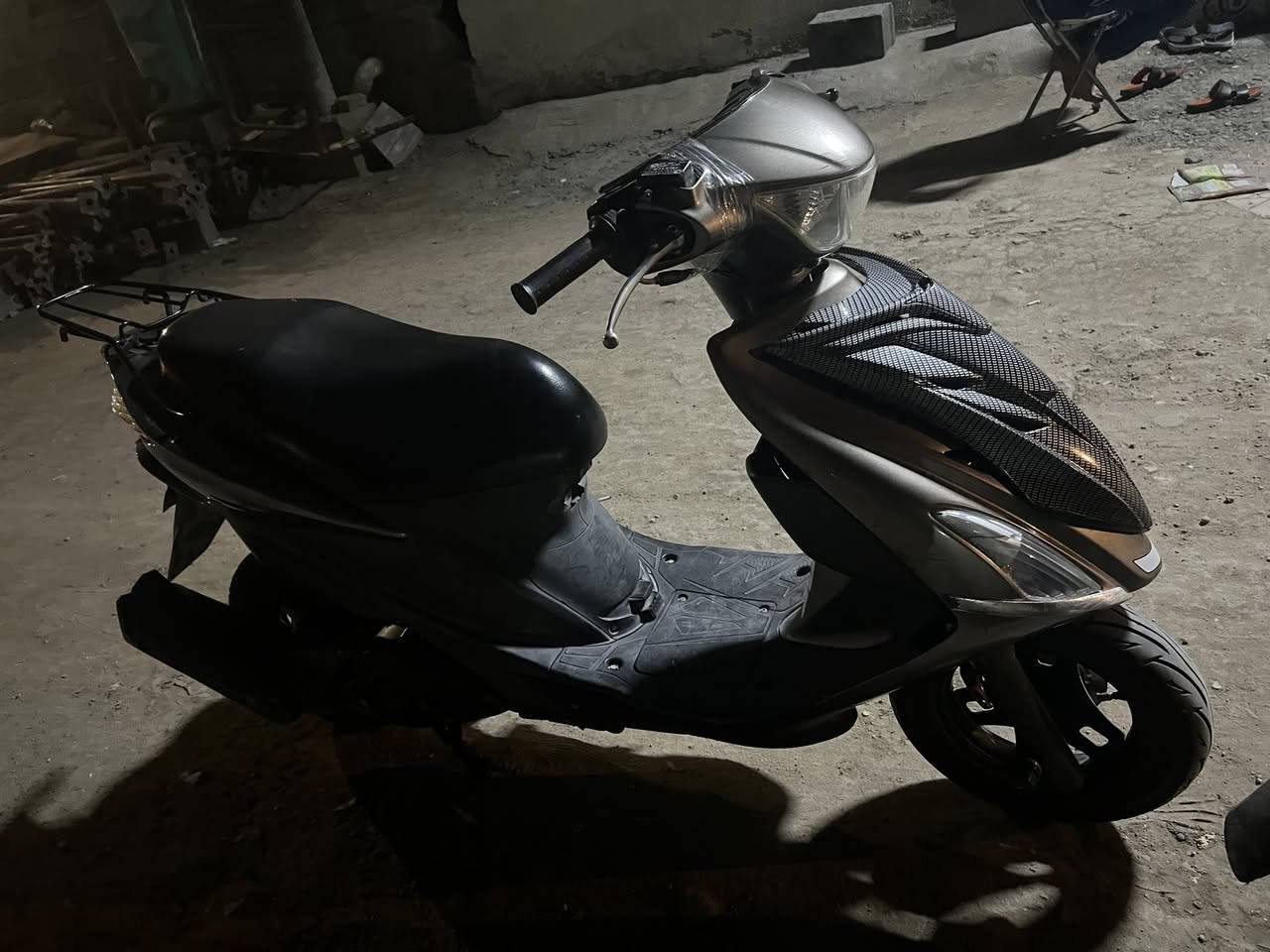 دراجه اللبيع بلاديه مامفتوحه كله شغاله اشاره شغاله سلف كيلو متر شغال مكان بصره شط العرب فيحاء قرب نهر ابو زوري  سعر 500 رقم ***********مو شراي لايتصل انه مكلف بلنشر لاحد يعلق
