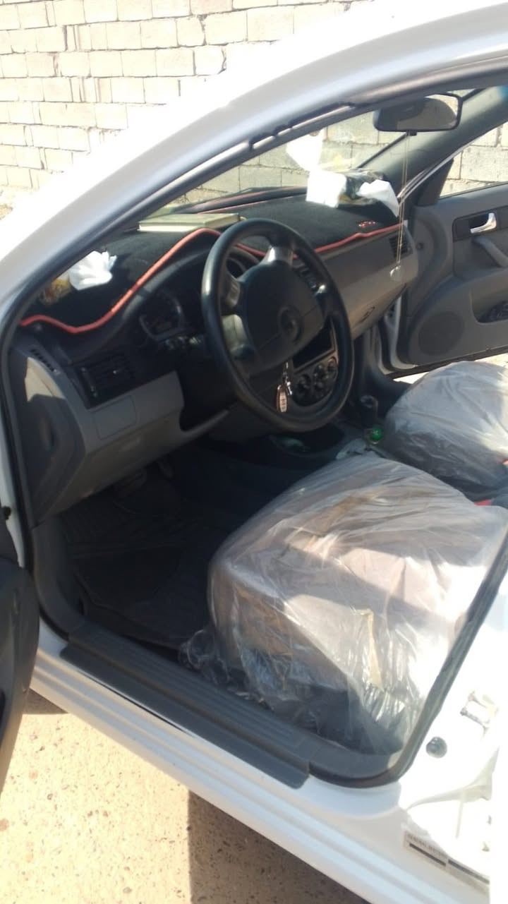 السلام عليكم عندي اوبترا موديل ٢٠١١ خليجي رقم ديالى نكليزي السنويه بسمنه السياره بيهه صبغ بس باب السايق السونر مرفق ويه الصور  مكينه كير مكفولات السعر ٨٠ ورقه بيهه مجال ***********العنوان بغداد الشعب
