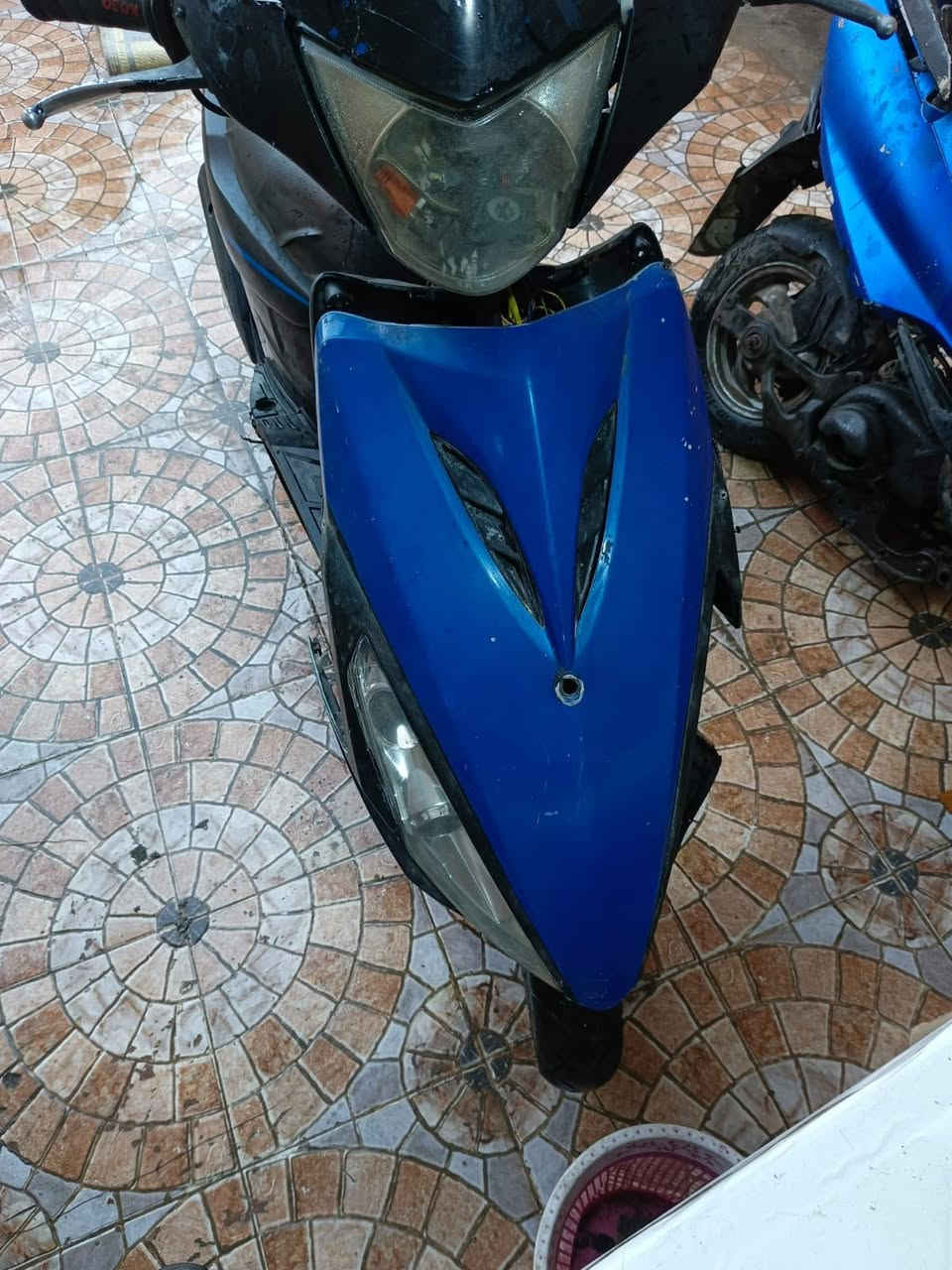 ماكس للبيع  مكان بغداد الشعب  الدراجه مچفتة صالنصة رياضي دراجة شلعة السعر ‏ ‏250 ‏وبيها مجال ‏￼***********￼￼￼￼
