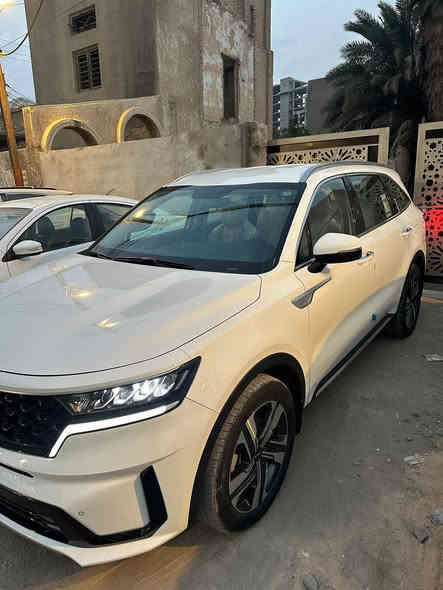 مرحبا حبايب سورنتو 2023 اربع سلنتدر 
ماشيه 20 الف مكفوله من الصبغ والضرر 

بصمه تشغيل / 7 راكب / كرسي كهرباء / جنطه كهرباء 

موف درايف / مكينه 2500 

ويل كب كروم 

شاشه كامرا وبعد بيها مواصفات 

السعر 24800$$

بغداد الكراده قرب كهرمانه 

***********

ابو فهد
