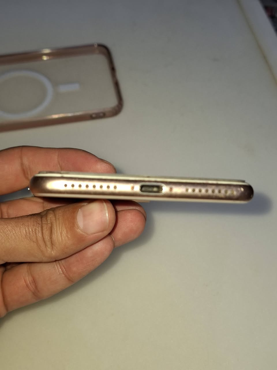 ايفون 8 كلش نظيف ابد مامفتوح ذاكرة 256 بطارية 72 بلادية سعر ١٨٠ بغداد
***********
