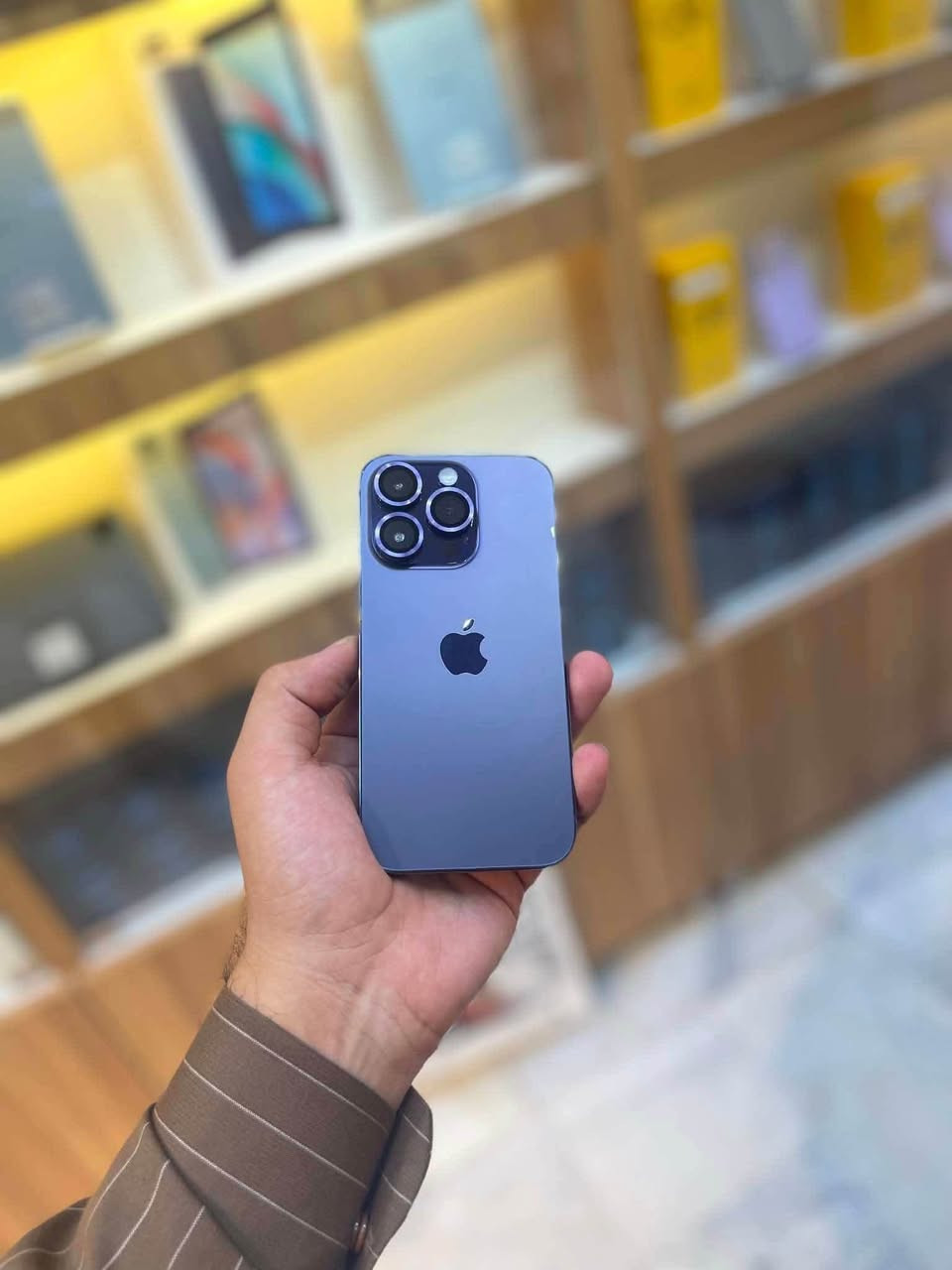 ايفون 14 pro فقط
ذاكره 128 بطارية ١٠٠ 

مبدل شاشه وبطارية 

رايده مراوس ويه ايفون ١٣ عادي بس كون بلادي بدون فرق


**إذا كنت صاحب هذا الإعلان وتريد حذفه لأي سبب، رجاءا أرسل رسالة إلى الدعم الفني**