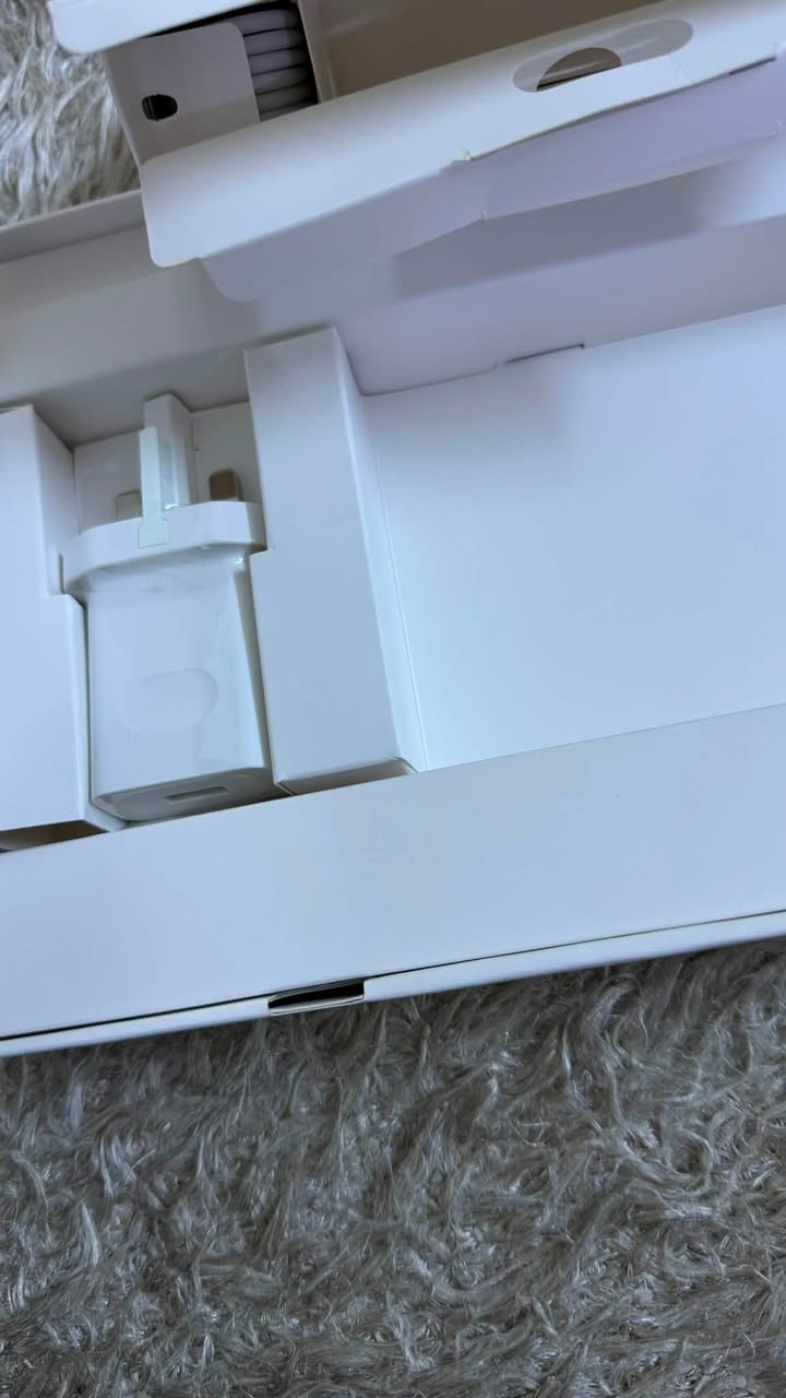 السلام عليكم
تاب honor x8a
ذاكره 128
جهاز جديد ممستخدم هواي 
ملحقاته كامله 
شاحنه بعدها ممسخدمها بالكارتون 
يجي وياه كفرين 
لاصق ضد الكسر الاصلي 
250 وبي مجال بسيط كلش
***********
