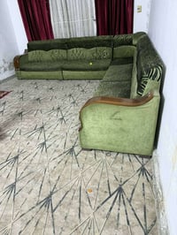 تخم أزرق ١٠ مقاعد • تخم جوزي ١٢ مقاعد • ديوان أخضر ٧ مقاعد