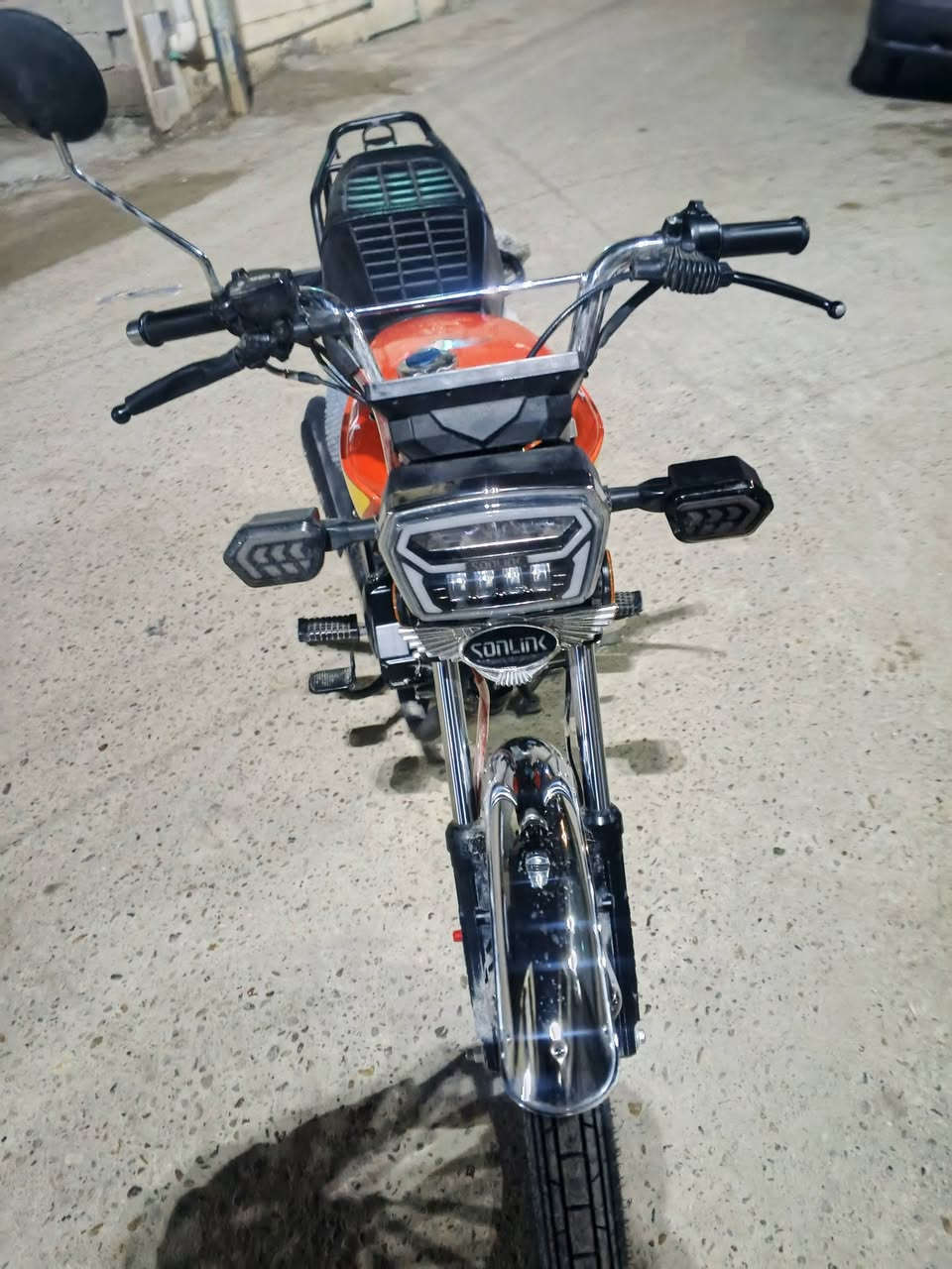 درجه سيفان مديل 25واضحه بلصوره مكاني الشعب يم سيطره قديمه. مال الشعب هذه رقمي ***********
