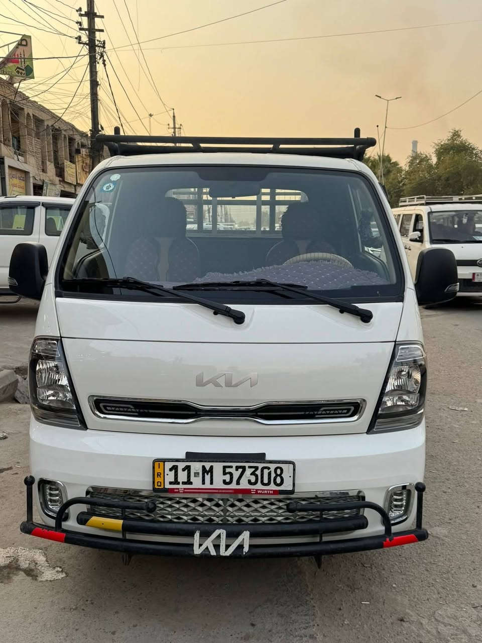 السلام عليكم
كيا حمل بنكو عموشة
 موديل2025 
فول سستم فول مواصفات 
لمتدد بحالة الزيرو
 ماشيه 30الف
اشاير بلمري
دوشمه ارضيات جلد
دوشمه كشنات
دوشمه دركه 
دوشه الربع
دوشمه السقف
شغل درجه اولى 
اشاير بلدعاميه الخلفيه 
لد امامي للبنيد 
إشارة لكزز 
بلوجكتر
درع امامي 
السياره كامله مكمله جاهزه من كلشي الي ياخذه ميصرف عليهه 

العنوان صلاح الدين بلد 

***********
