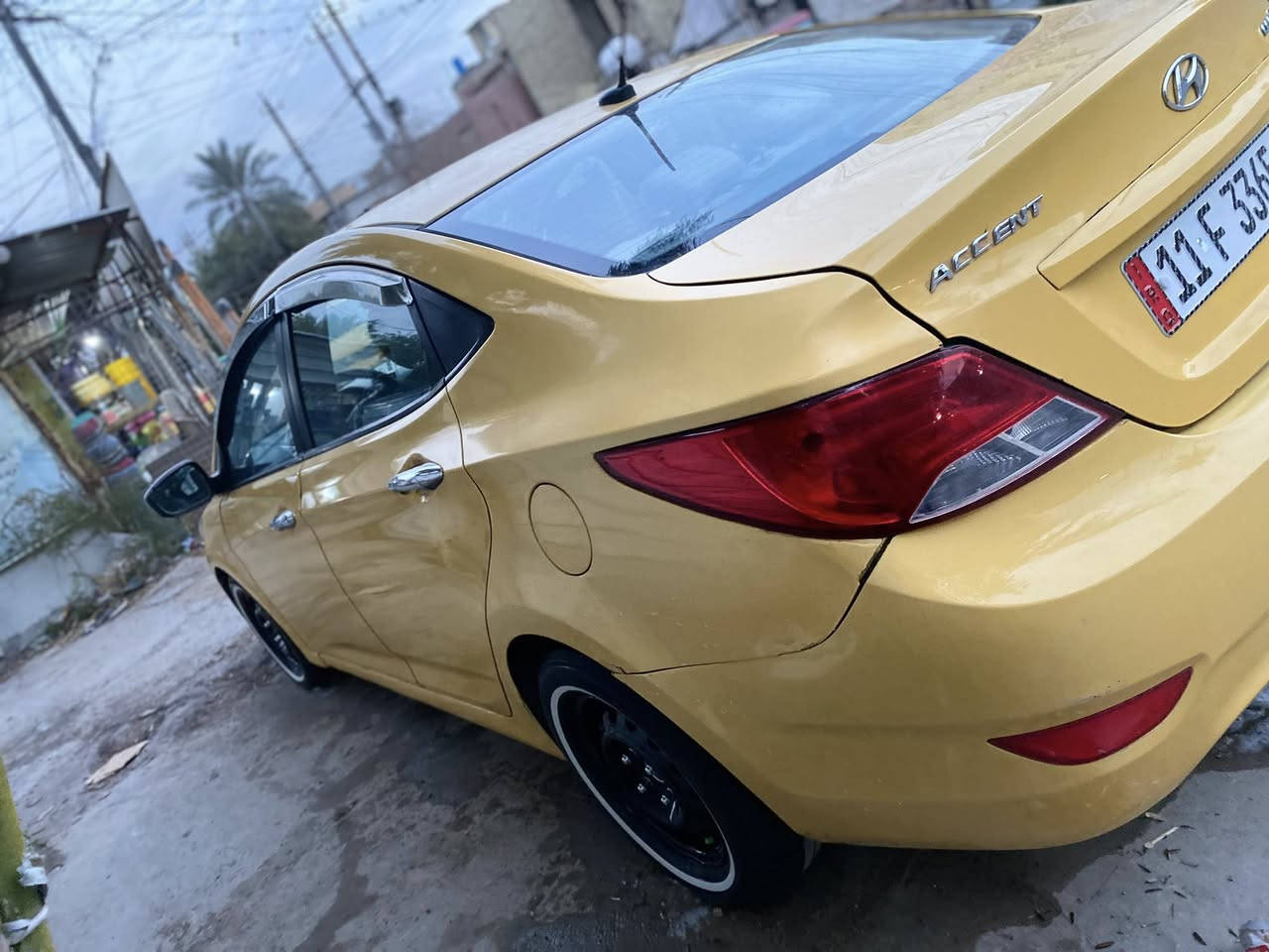 اكسنت 2015  امريكية حادثهة من ورة الحوض بي تصليح بدون كص. سيارة تخم تاير خط ابيض شاشة جديدة مكينة 1600 جيدي اي مكينة وكير خير من الله  لا صرف ولا تبخير  السعر 81مكان بغداد حي العامل الرقم ***********
