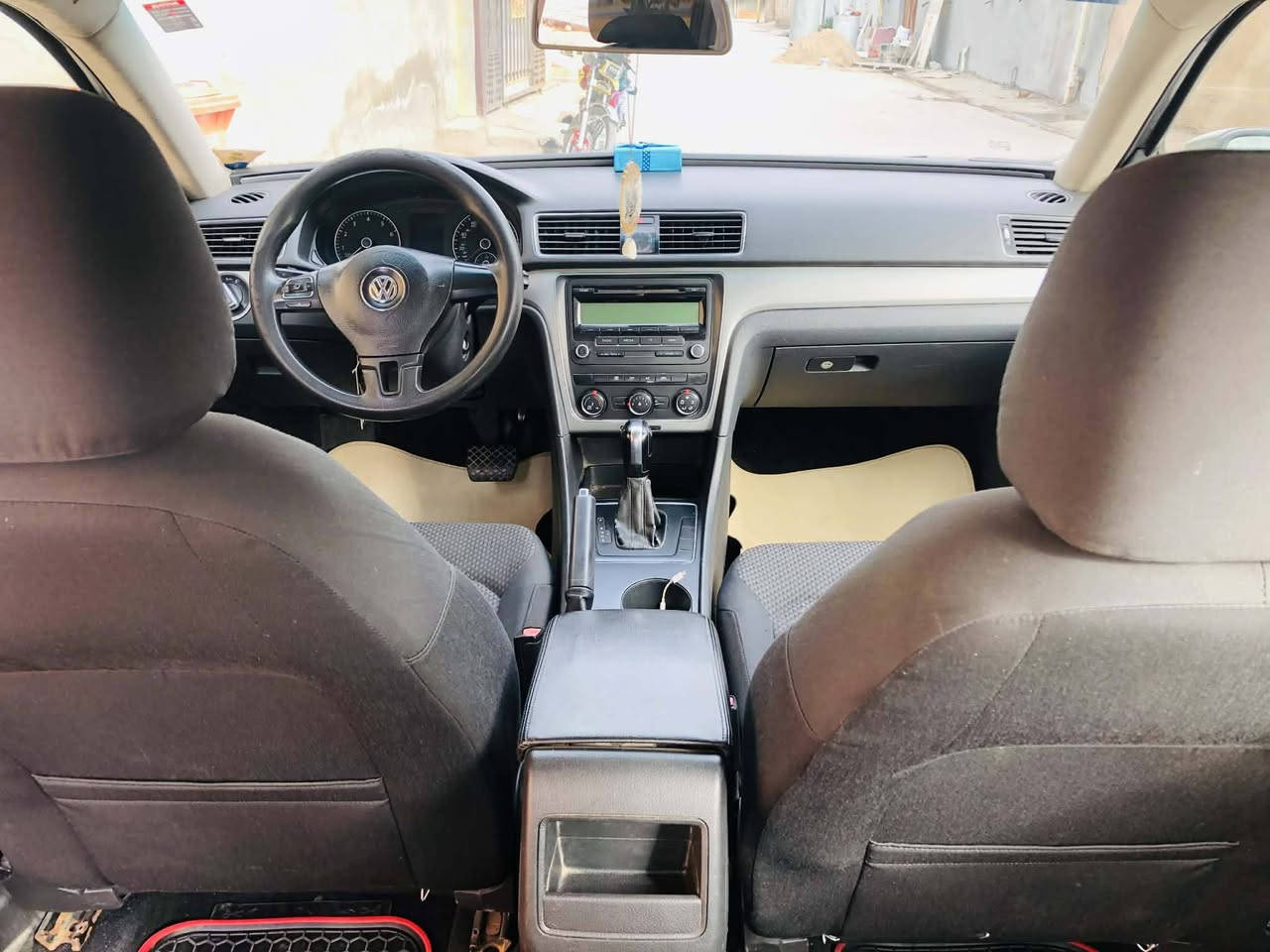 باصات ١٣ ٥سلندر بيه ٤ قطع بس رش بدون معجون او دواخل كود بازين بيه محرك كير تبريد مكفول سعر  ١٢٠ بيه مجال ***********
