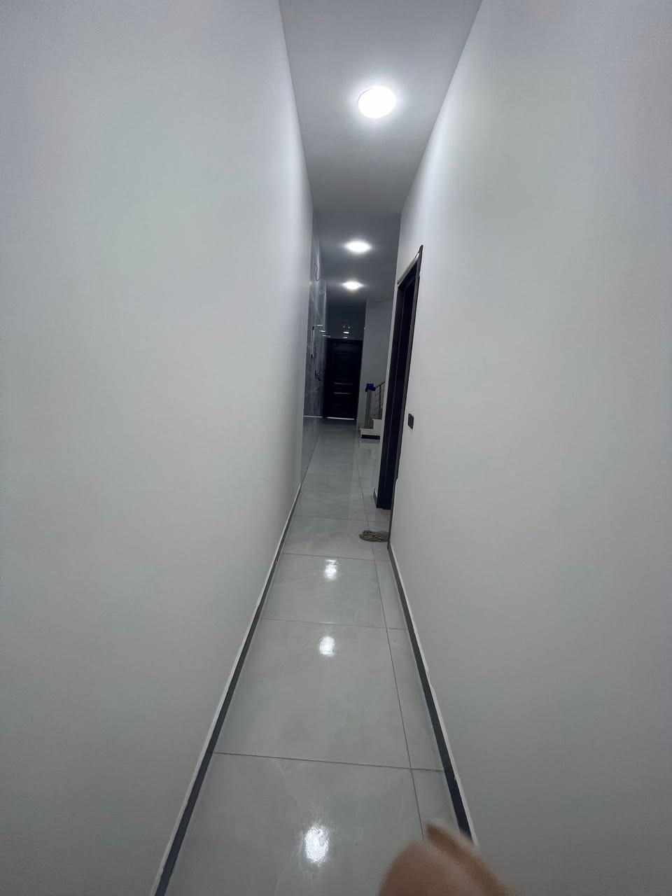 ع بركة الله بيت بلرستميه حي الخليج بضهر المرور م١٠٠طابقين ونص٤ غرف نوم ٤حمامات البيت موضح بلصور فول الاستفسار***********
