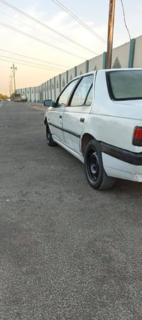 بيجو ٤٠٥ • ٢٠١٠ • رقم نجف
