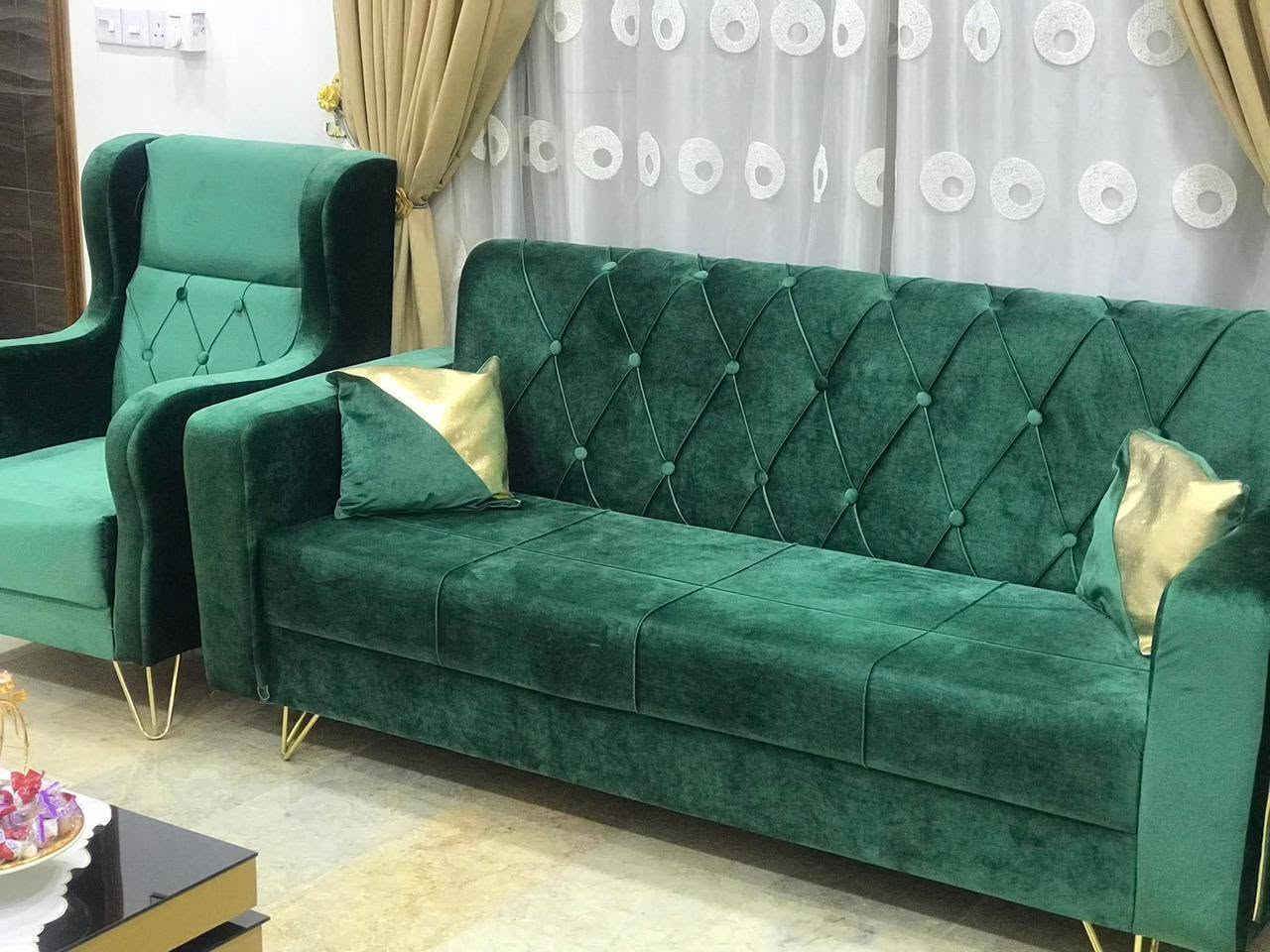 من رخصة الأدمن تخم قنفات مع ميز وسيت طبلات وقريوله خشب صاج للبيع وباسعار جدا مناسبه المكان زعفرانيه للأستفسار الأتصال على الماسنجر او الأتصال بالرقم *********** بي واتس اب
