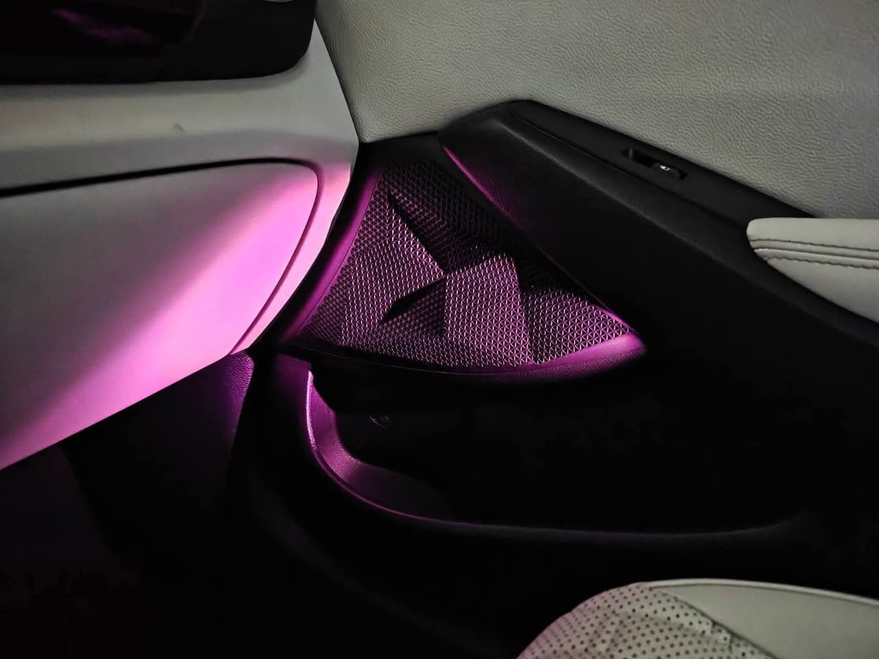 السلام عليكم كيا سيلتوز 2023 خليجي 

اخوان من الأخير سياره اسبشل فول 

مواصفات 

بصمه فتحه تحكمات 
وايرلس  مقابض نيكل 
مدخل يو إس بي امامي وخلفي 
مع تكيه وسطيه ترحيب ومرأه جانبيه 
ترحيب ذاتي إضافه إلى أناره داخليه الألوان 
استيرن جلد حرف دي علامه سيلتوز 
سبيره وعده على وضع شركه 
دواخل سياره كلها بيانو بلاك 
ودواخل السياره والكشنات وبطاين بيبان 
جلد نقشه 
أوف وايت لد نهاري امامي خلفي 
بك لايت لد ولايتات  زنون  5 عدسات 
وكشافات 3 عدسات زنون وأشاير ثلاث خطوط 
ماسحات اوتو واضاءه داخليه مع موسيقى 
تشغيل عن بعد شاشه كبيره لمس أندر ويد
كأمره اصليه دواره محيطيه 
ذن مواصفات لا شي عن باقي 

ماشيه 4000 زيرو على وضع شركه 

اخوان سياره سعرها جوه سوك 

السعر 197 وبيها مجال 

الرقم *********** 

مكاني البصره وعندي هم وحده بيضه نفسها بسعر اقل البصرة, العراق
