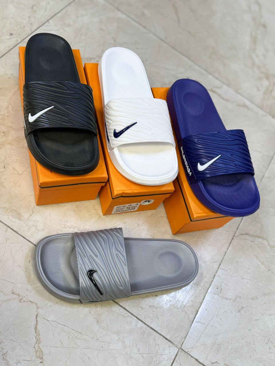 🔺البيع جملة فقط
🔺 كمية محدودة 
🔺سليبرات واحذية 

🔺السعر والقياس مذكور داخل الصوره 

‎🔺رابط قناة الواتساب لنشر البضاعة 
https://whatsapp.com/channel/0029VbBzkJrChq6HksnzA22C

التوصيل متوفر لجميع المحافظات 🚚 
الحجز عن طريق رابط واتساب فقط ☎👇👇

https://wa.me/+9647506488629

https://wa.me/+9647866117376
