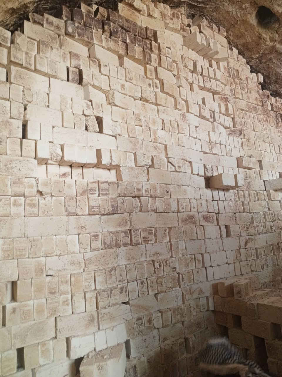 سلام عليكم ورحمه الله وبركاته طابوك الإصلاح طابوكه نظيفه شرط غالب ولون وركن وقوه وعدد سعر حسب المكان يوجد بلوك كهربائي درجه اولى شرط غالب والقوه يوجد كسر تربيع نضيف  تواصل خاص واساب نتصال ‏‪***********‬‏ إنه خادم
