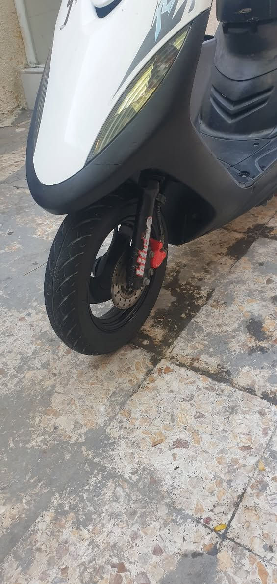 دراجه ماكس عدله للبيع كفاله عامه لا مفتوحه ولا بي اي نقص كهربائيات كلها شغاله سلف وهندر سعرها 950 وبيها مجال مكاني القبله هذا رقمي للاستفسار ***********
