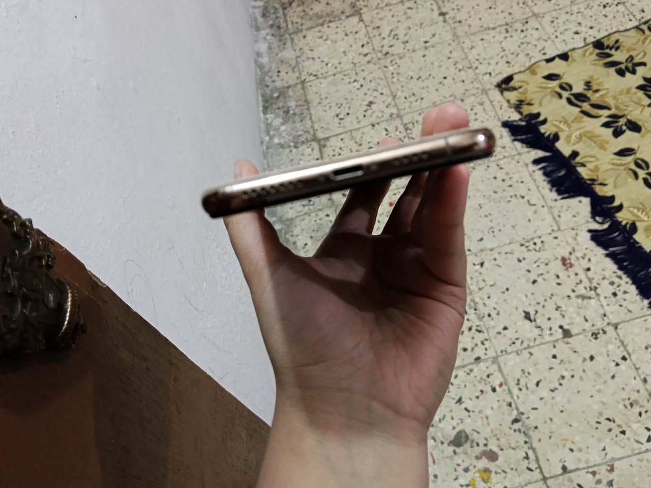 آيفون اكس ماكس ذاكره 256نموذج m مبدل بطاريه او فيس إيدي ميشتغل 60 فريم بوبجي بي كسر بل ضهر فقط الجهاز حلو السعر 225 او بي مجال العنوان بغداد الجديده قرب مدرسه الخليج  ***********
