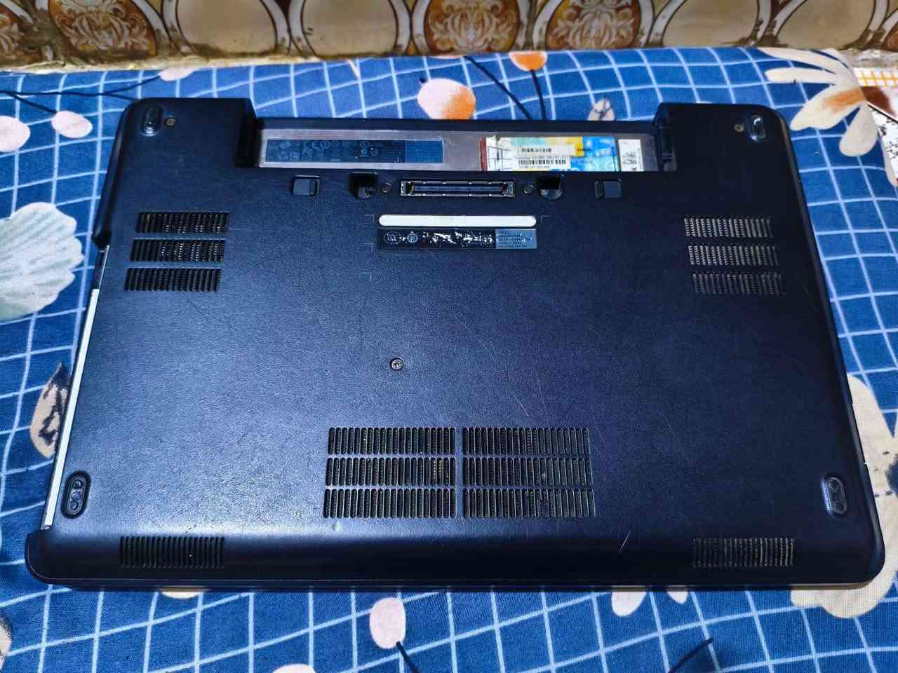 🖥 نظام التشغيل

Windows 10 Home

إصدار 64 بت (x64)

⚙️ المعالج (CPU)

Intel Core i5-4300U

🧠 الذاكرة العشوائية (RAM)

8 جيجابايت (8 G

🏷 اسم الجهاز

DESKTOP-E5GMO18

🔐 حالة الويندوز

Windows is activated

الويندوز مفعل رسمياً

السعر ( 150الف ) 

مكاني البصره هارثه حي النتصار 

الاستفسار  تواصل واتساب 7770907245


**إذا كنت صاحب هذا الإعلان وتريد حذفه لأي سبب، رجاءا أرسل رسالة إلى الدعم الفني**