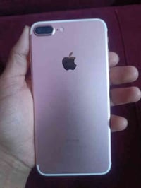 7 بلص ذاكرة 128 بطارية 100 الجهاز نضيف واي خلل مابي وفقط بطارية مبدله ...