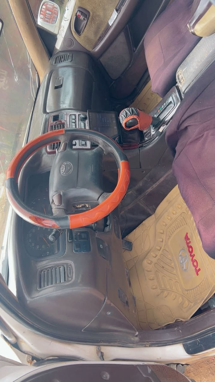 سلام عليكم للبيع كرسته  مكينه وكير ونجي صدر وتايرات وخير من الله غرفته جديده  رقم صلاح الدين دولي بسمي السياره يردله صبخ سعر 45  وبيه مجال مكانه صلاح الدين بلد للستفسار لاتصال على الرقم ***********
