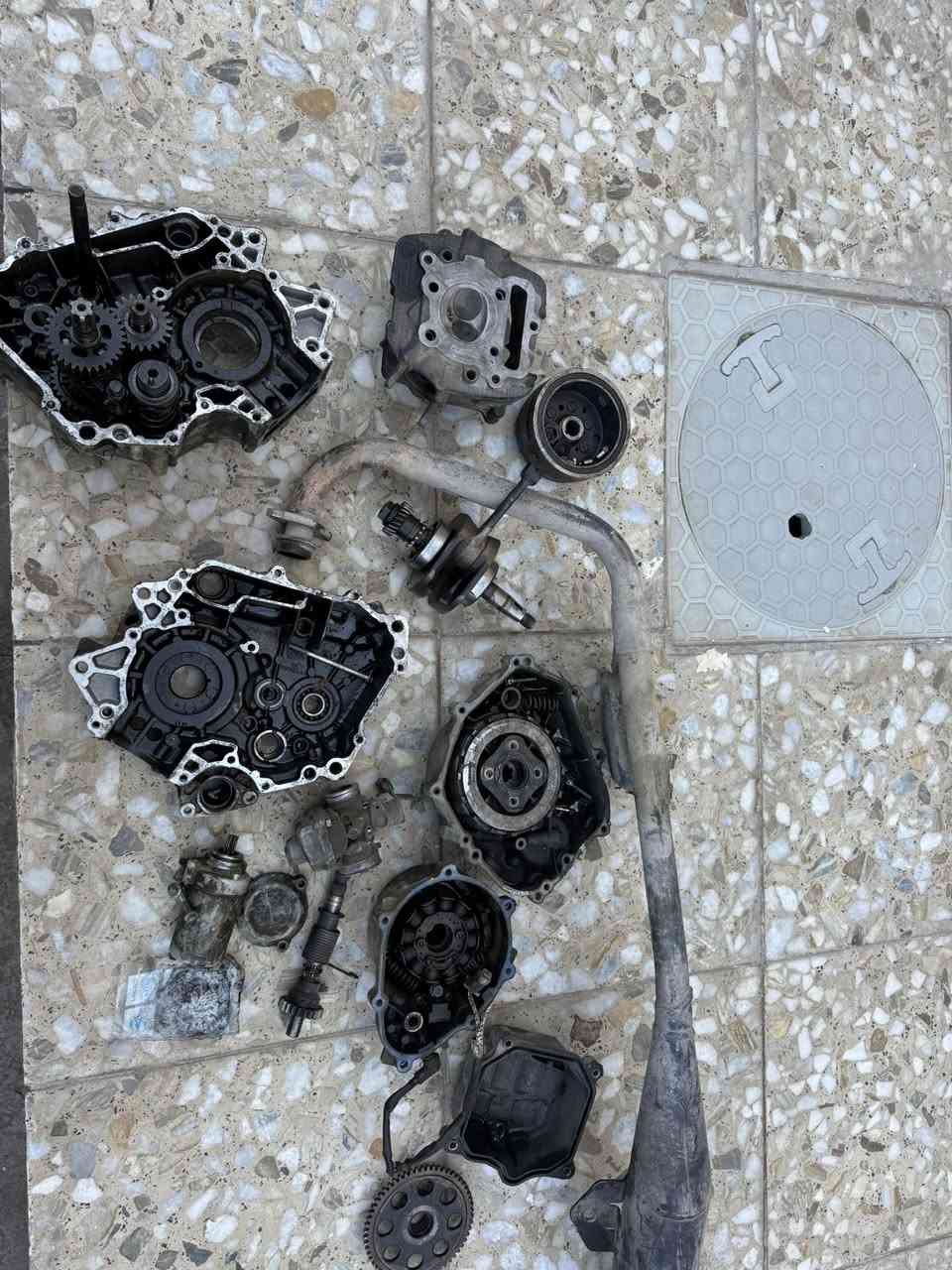 سلام عليكم شاصي و مكينه مفشوكه وعايفيها  بدون اوراق اكفلك سرقه مكاني بغداد قيم بل يرضي الله رقم ***********
