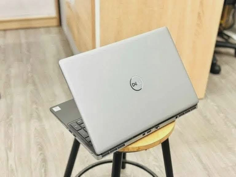💪🏻🚨 Dell Precision 7550 🔥

🎯 أداء جامد وسريع – تصميم أنيق – حالة فوق الممتازة ومواصفات عالية للمحترفين

🔹 المعالج: Intel Core i7-10850H – جيل عاشر

🔹 كارت الشاشة: NVIDIA Quadro T2000 – 4GB

🔹 الرام: 16GB DDR4

🔹 التخزين: 512GB SSD NVMe

🔹 الشاشة: 15.6 بوصة – دقة وألوان مميزة

🔹 البطارية: Excellent – تدوم لفترات طويلة

💼 مناسب لـ:

مصممين الجرافيك والـ 3D

مهندسين التصميم والـ CAD

المونتاج وصناعة المحتوى

المبرمجين وأصحاب الأعمال الكبيرة

شاحن وبطاريه اوريچنال 🔴

الجهاز فرز اول نفس حالة الجديد بالظبط 🔴

ضمان سنه كامله 🛑

للسعر والاستفسار ابعتلي مسدچ عالخاص 🤍


**إذا كنت صاحب هذا الإعلان وتريد حذفه لأي سبب، رجاءا أرسل رسالة إلى الدعم الفني**