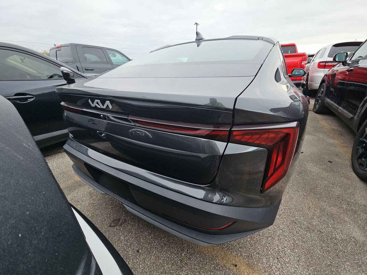 السلام عليكم K4 موديل 25 فول الفول EX عده فتحه حادثه موضح بالصور تعتبر كلين سياره حاليا  بعمان الحره تباع على وضعه السعر 105 الإتصال على الرقم ***********
