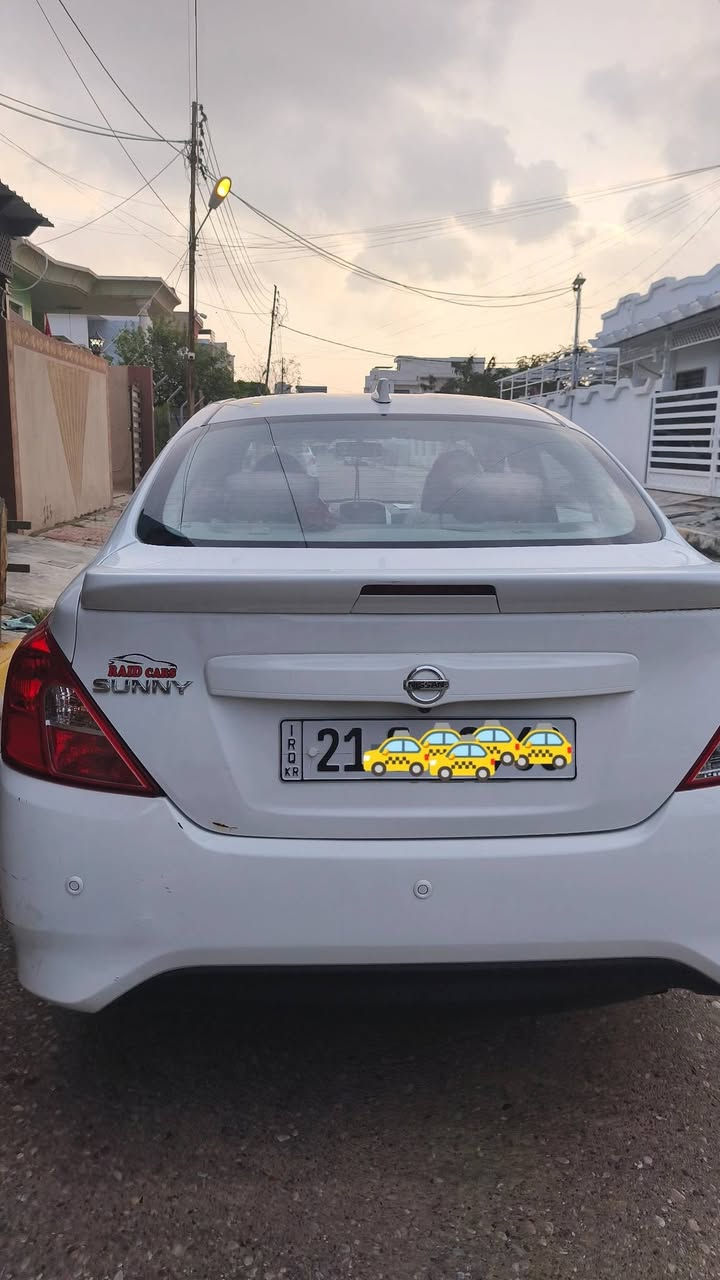 نيسان صني هندي موديل 24 رقم سليمانيه
ماشيه 28الف
ظرهها جامرلغين خلفي رصعات مامتصلح
وشبر من جامرلغ امامي 
عنواني كركوك 
التفاصيل أكثر اتصال على رقم ***********
