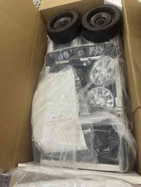 سياره اطفال حجم كبير للبيع جديده بلكارتونه العنوان بغداد الاعلام 07741...