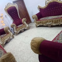 تخم ملكي تكمه نظيف جدا 10مقاعد ب275الف وبي مجال المكان الوشاش 07738414...