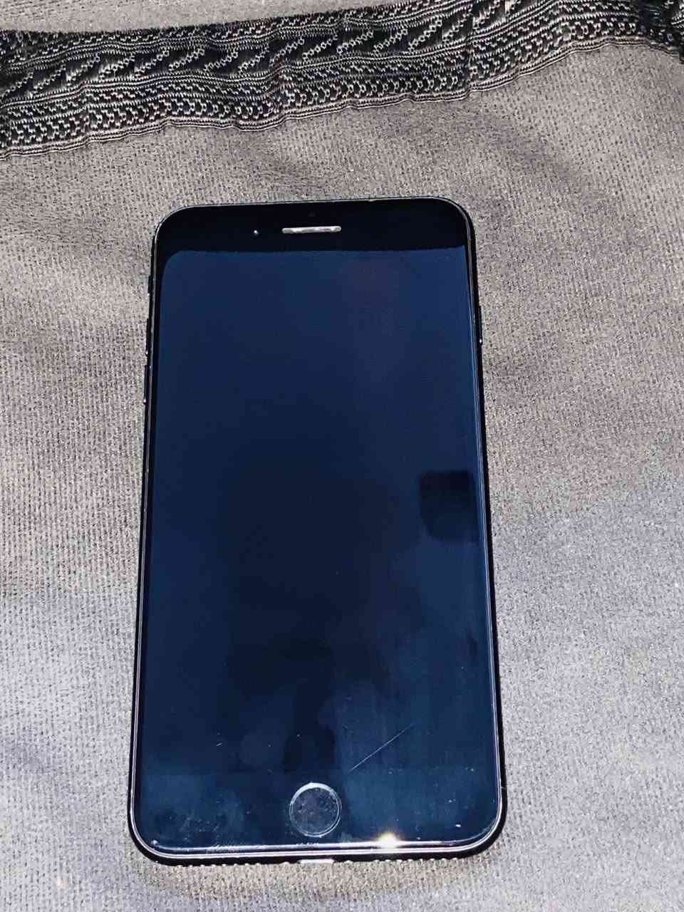 أيفون ٧ بلس ذ. ١٢٨ مبدل بطاريه ١٠٠ وسيمكارتك ميشتغل فقط
@إشارة


**إذا كنت صاحب هذا الإعلان وتريد حذفه لأي سبب، رجاءا أرسل رسالة إلى الدعم الفني**