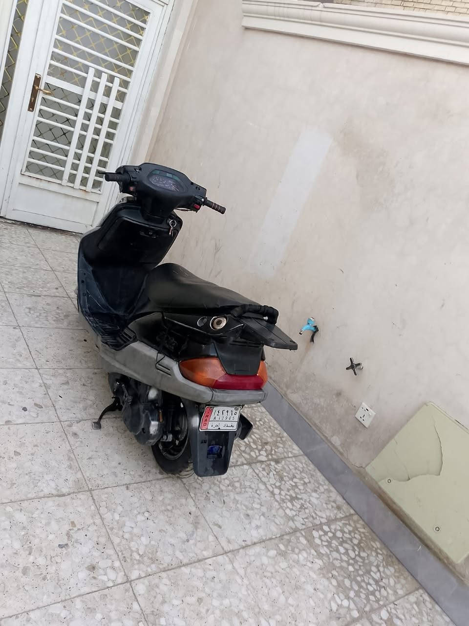 دراجة فضائي سرعتها 100 ياباني ام البليته مكينتها حيل ناعمه ابلاديه نكره سلف هندر كهربائيات كلها شغاله اوراقها كامله السعر 300 العنوان الشعب التلفون ***********

