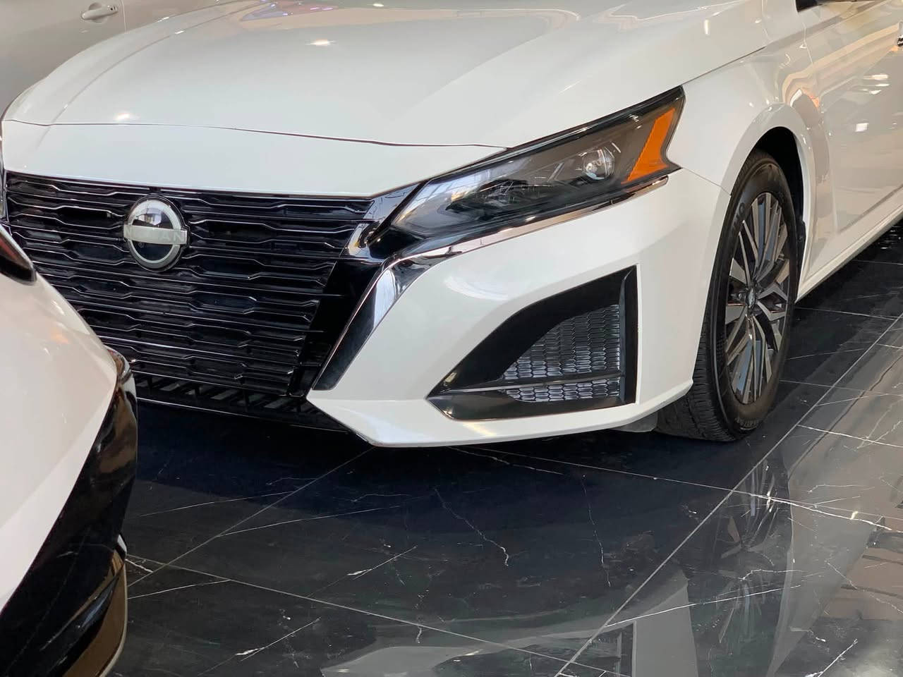____السلام عليكم____
-نيسان التيما__  NISSAN ALTIMA
- موديل :2024 
- مواصفات :SV
- ماشيه :30.000KM
- تترقم شمالي 
- بصمه 
- رادار 
- كشن كهرباء 
- تشغيل عن بعد 
- مثبت سرعه 
- تحديد مسار 
- رقم الشاصي 1N4BL4DV3RN432648
- محرك +كير بشرط 
- الحادث /بنيد صبغ + مكانين بارد 
- راس الشاصي صبغ بدون الحيم بدون معجون 
- السعررر ____163___وبيه مجال 
- مكان السياره سليمانيه 
- الاستفسار ***********
