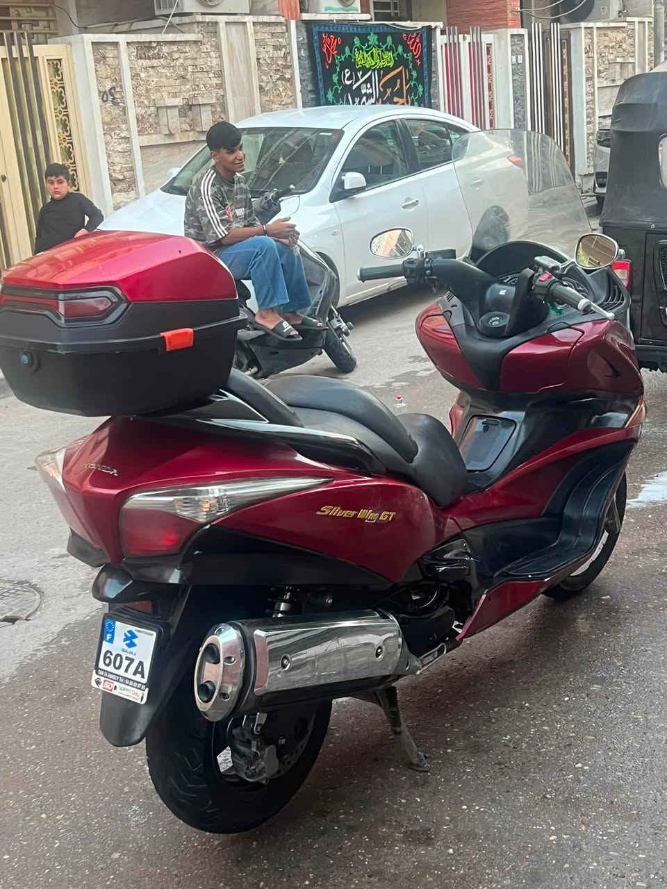 سلام عليكم سلفر ونج جيتي 400
محرك مكفول كفاله عامه افحصهه يم 10فيتريه 
بيهه ملاحضات بالكفر مثل مواضح بالصوره دراجه خير من الله سعرهه 13 وبيهه مجال بصيط***********
