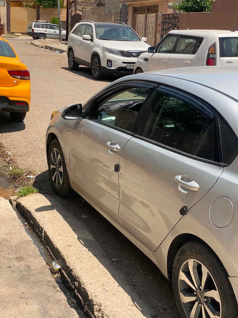 � للبيع كيا ريو 2022
📍 رقم دهوك
✅ بدون دواخل
⚠️ الضرر: شخوط خفيفة بالأبواب + نكول خفيف
⚠️ الايرباك طاك
السيارة نظيفة واستعمال شخصي

💰 السعر: 125 قابل للتفاوض للجاد
📞 للاتصال:
***********
***********
