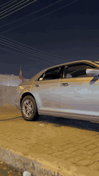 اوباما 2017اصل عنوان السياره البصره جاملق كلير خلفي على كد شبرين بس أبيع قطعه احسن الك واليه والجاملغ امامي لو ايسر لو ايمن والله نسيته مبدل والباب الخلفي مال عبري الي وراي مبدلين الرماده مالته بس بل فخص يكتبلك قطه السياره من جاهزه خير من يم الله 
السعر :225 $ وبيه مجال حك الجيه 
الهاتف :*********** مامتواج على فيس
