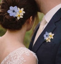 بروش ورد • دبوس شعر • قلادة ندفة الثلج