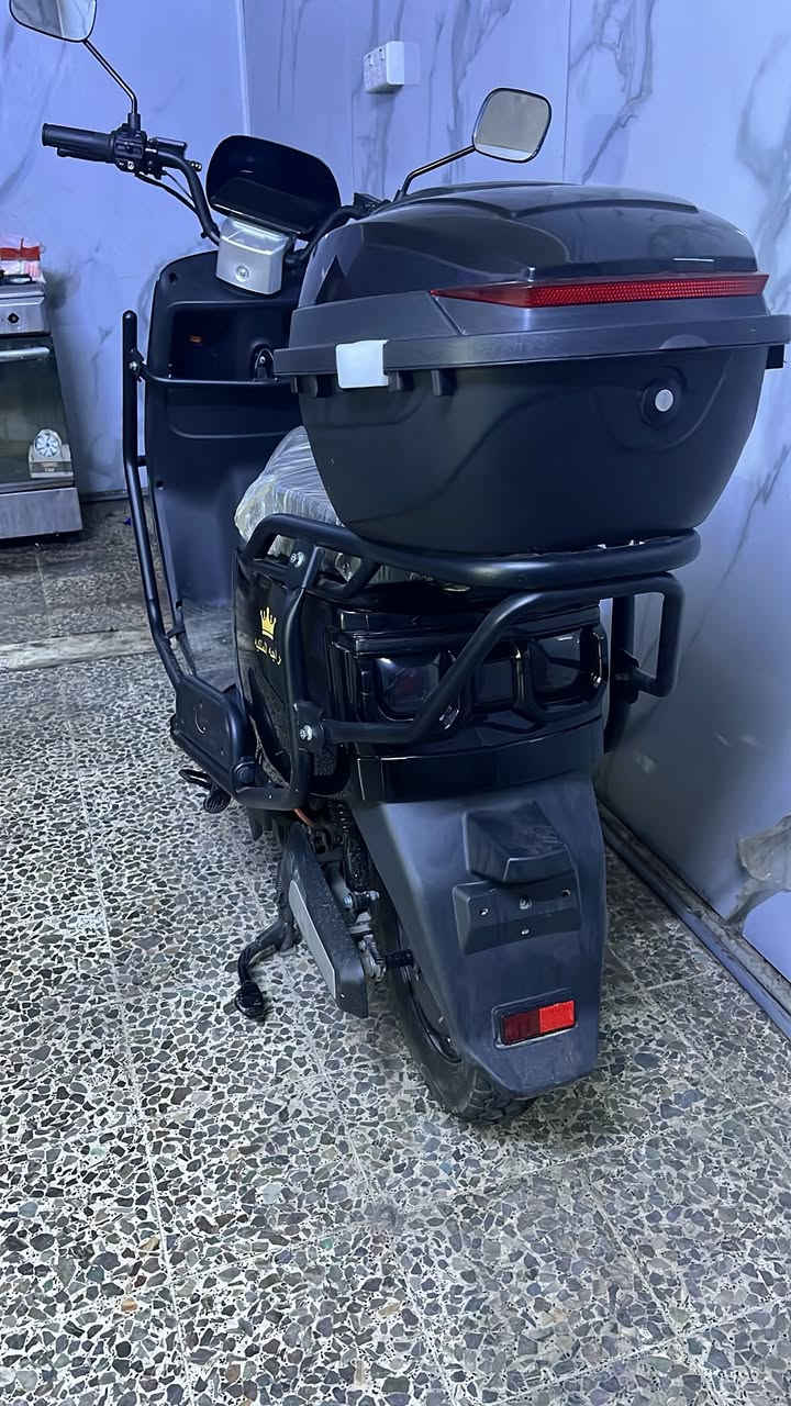 سلام عليكم عندي دراجه نضيفه كلش ماصالي شهر من ماخذها  اخت الزيرو  رايدها 950 وبيها مجال بسيط


**إذا كنت صاحب هذا الإعلان وتريد حذفه لأي سبب، رجاءا أرسل رسالة إلى الدعم الفني**