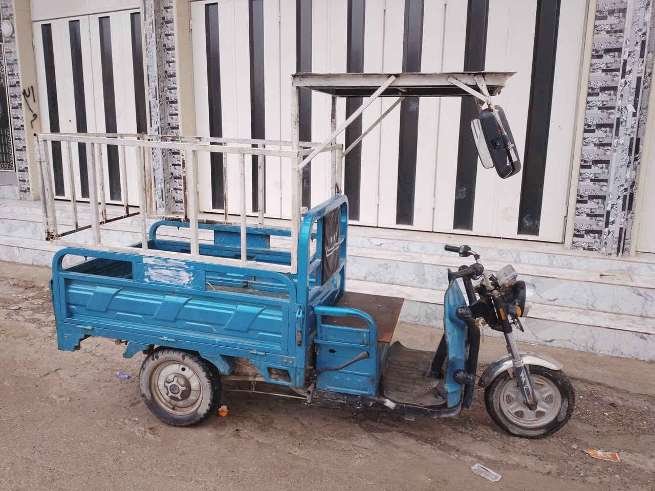 السلام عليكم ستوت الشحن للبيع العنوان موصل جانب الايسر سعر مليون و200 تريد واتساب تريد رقم ***********
