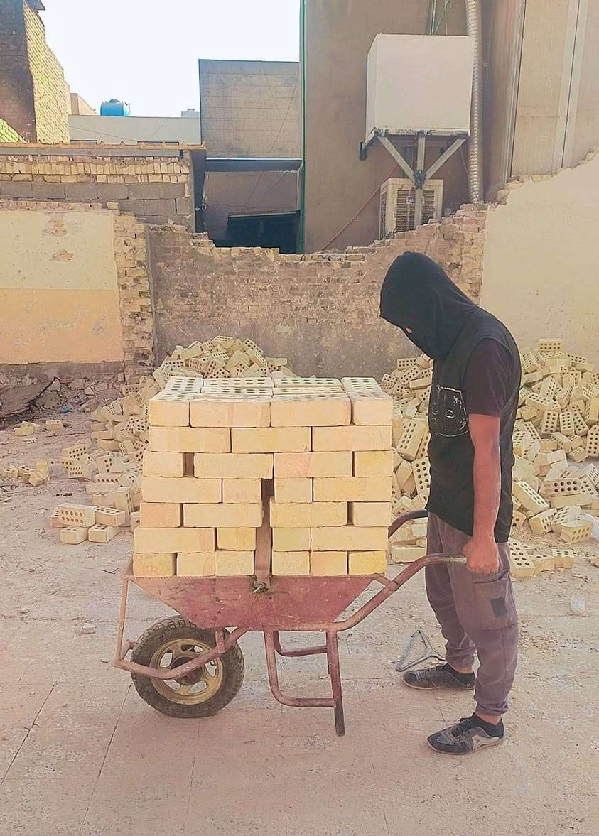 سلام عليكم اخوان اني صاحب عائله و على باب الله عندي ونج اي شخص عنده تصعيد مواد اي شي اني بخدمته واسعار مناسبه هاذه رقمي خابر و اني خادم *********** بي واتساب
